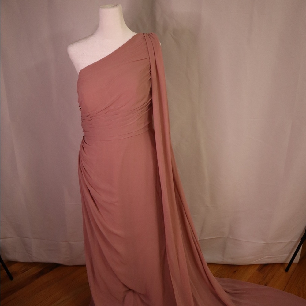 Elegant One-Shoulder Pink Dress